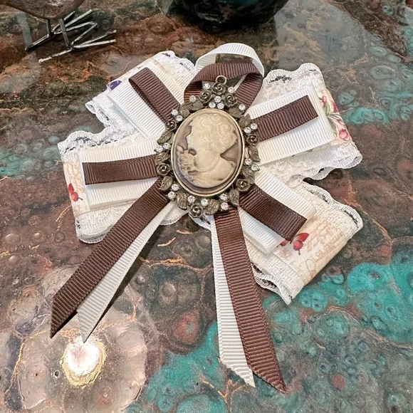 Handmade Cameo Bow Pin/Brooch For Tote Bags, Purse, Sweater Cottagecore Upcycled - Picture 8 of 11